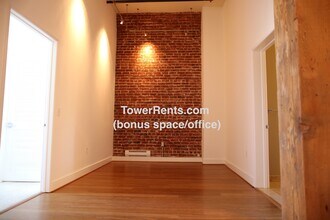 310 Townsend St in San Francisco, CA - Building Photo - Building Photo