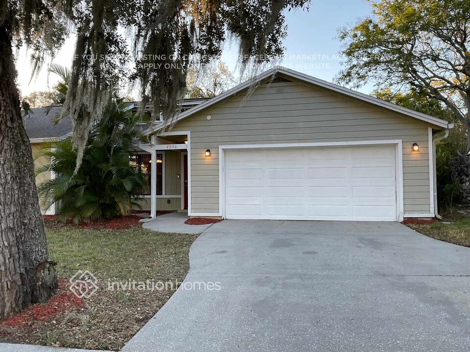 4056 Tonga Dr in Sarasota, FL - Building Photo