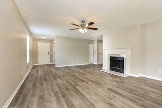 5509 Dory Dr in Nashville, TN - Foto de edificio - Building Photo