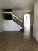 3486 W 92nd Pl in Hialeah, FL - Building Photo - Building Photo