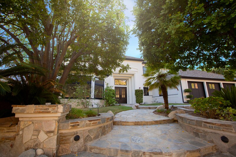 5411 Newcastle Ln in Calabasas, CA - Building Photo