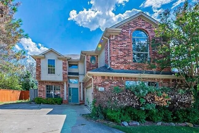 property at 200 Courtney Ln
