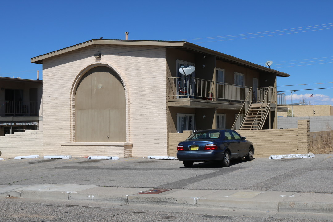 11101 Towner Ave NE in Albuquerque, NM - Building Photo