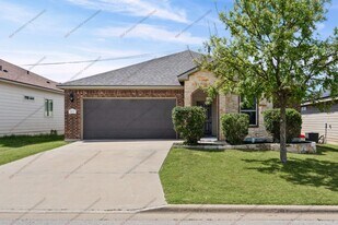 8103 Redbrush in Temple, TX - Building Photo
