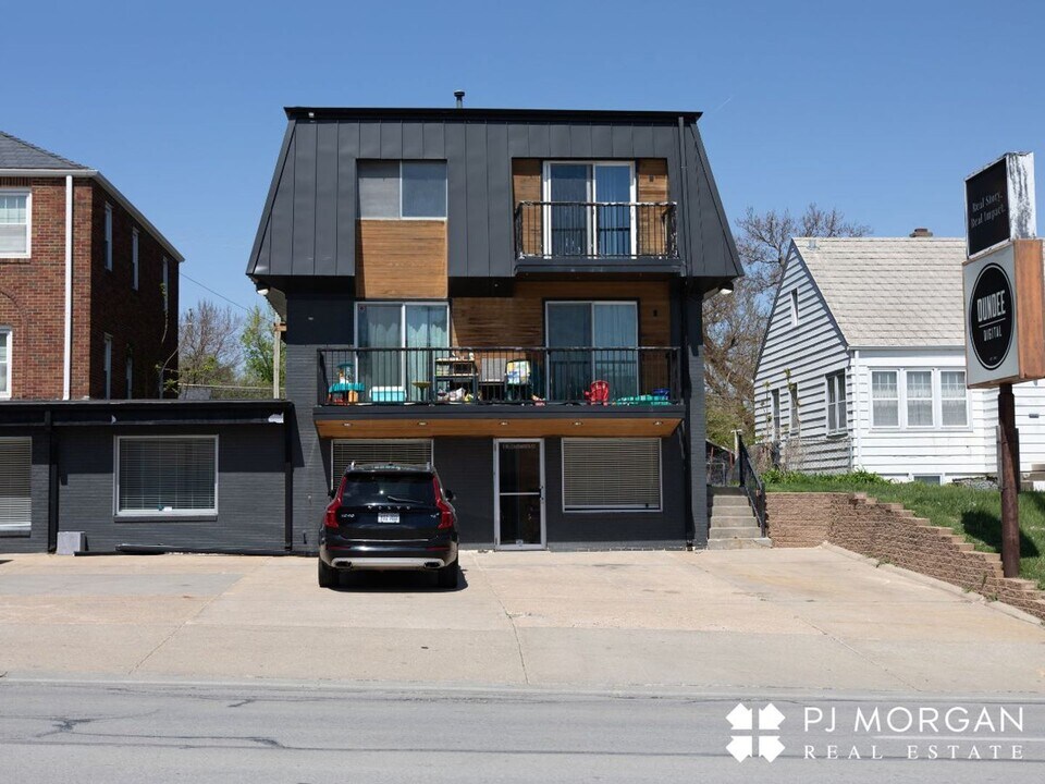 5116 Leavenworth St in Omaha, NE - Building Photo