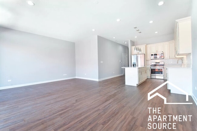 1335 W Taylor St, Unit 2