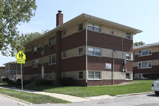 536 N Lincoln Ave in Addison, IL - Foto de edificio - Building Photo