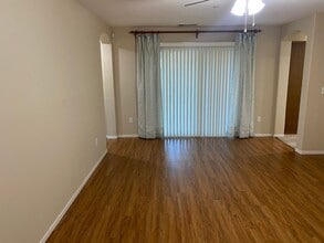 432 Edgewater St in Tulare, CA - Building Photo - Building Photo