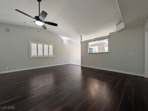 8057 Astrology Ct in Las Vegas, NV - Building Photo - Building Photo