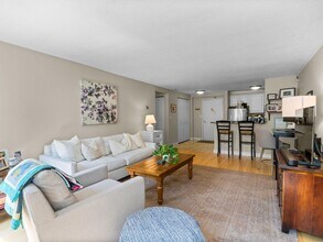 42 8th St in Boston, MA - Building Photo - Building Photo