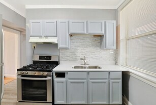 1343 W 80th St in Chicago, IL - Building Photo