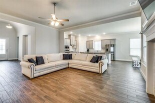 7223 Monet Ln in Grand Prairie, TX - Building Photo