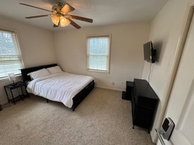 4100 Wyndybrow Dr in Portsmouth, VA - Building Photo