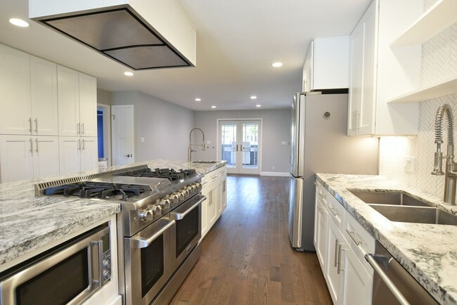 1396 Carrie Lee Way in San Jose, CA - Building Photo - Building Photo