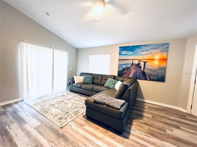 2224 E 19th Ave in Tampa, FL - Building Photo - Building Photo