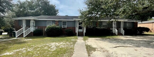 3908 Persimmon St in Columbia, SC - Building Photo - Building Photo