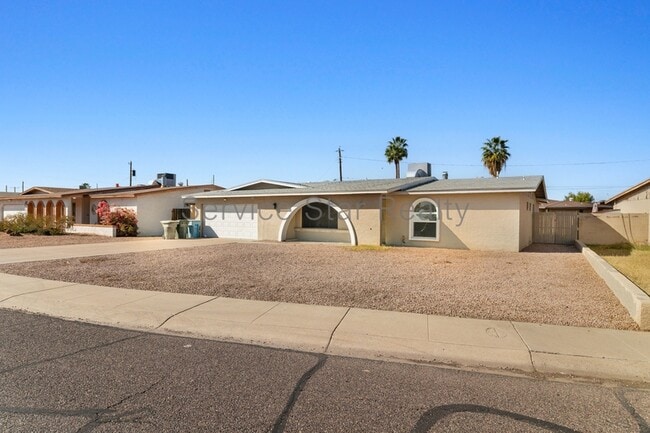 3812 W Loma Ln in Phoenix, AZ - Building Photo - Building Photo