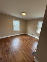 7206 Reeds Rd in Overland Park, KS - Building Photo - Building Photo