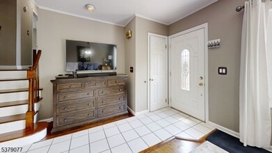 827 Savitt Pl in Union, NJ - Building Photo - Building Photo
