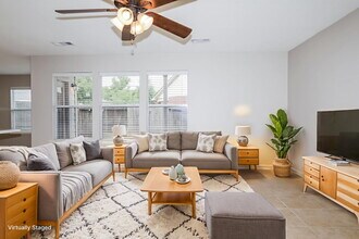 6642 Durango Creek Dr in Magnolia, TX - Foto de edificio - Building Photo