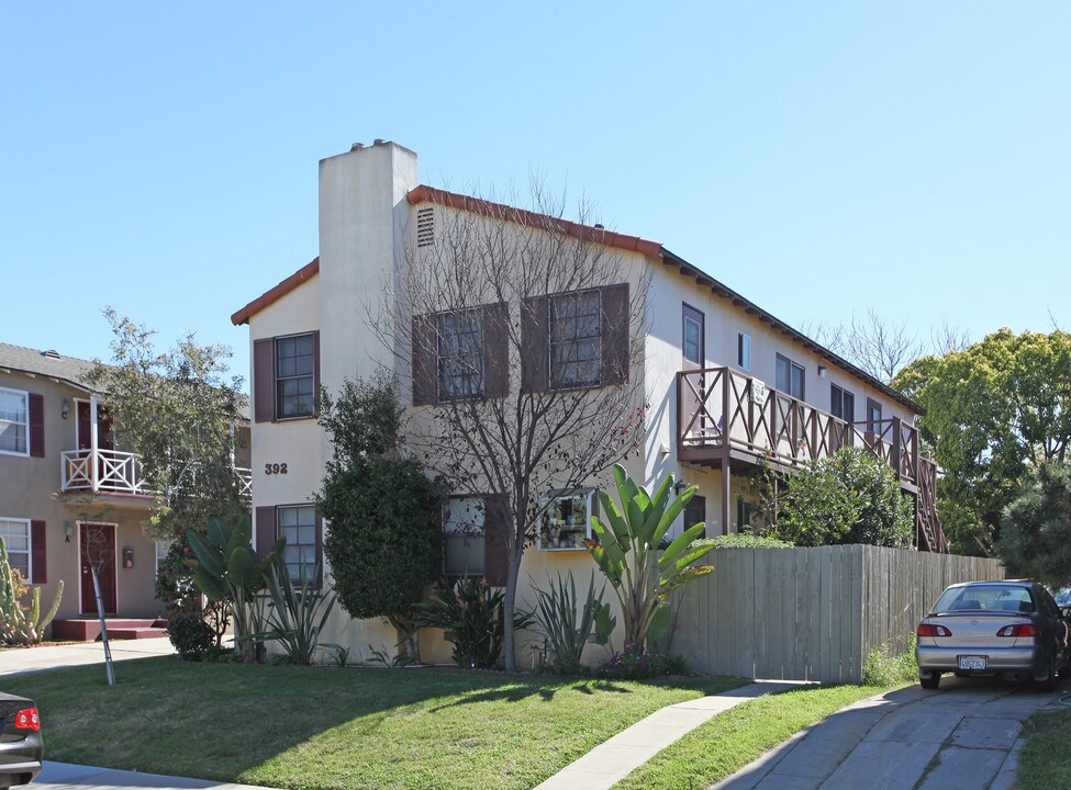 392 Park Way in Chula Vista, CA - Foto de edificio