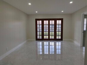 8830 Royal Palm Blvd, Unit 202 in Coral Springs, FL - Building Photo - Building Photo