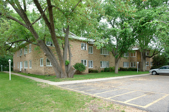 10108 Penn Ave S in Bloomington, MN - Building Photo - Building Photo