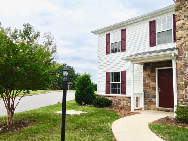 property at 112 Silver Spur Dr