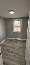 8513 Chestnut Oak Rd in Parkville, MD - Building Photo - Building Photo