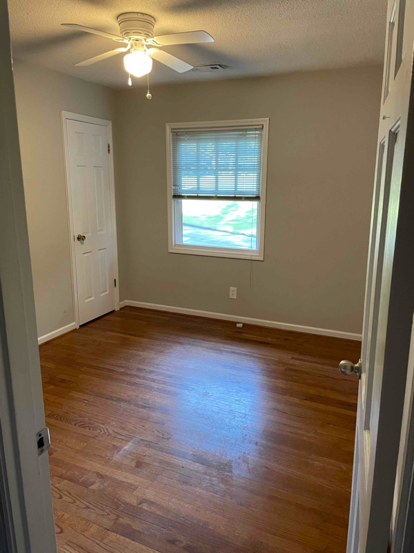 property at 1924 Montclair Ave