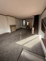 94 S Main St in Mahanoy City, PA - Building Photo