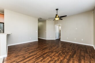 901 Fern Leaf Dr in Ruskin, FL - Building Photo - Building Photo