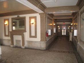 343 Fairmount Ave in Jersey City, NJ - Foto de edificio - Interior Photo