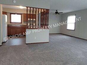 3142 Kalamazoo Ave SE in Grand Rapids, MI - Building Photo - Building Photo