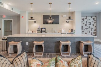 Raleigh Exchange in Raleigh, NC - Foto de edificio - Interior Photo