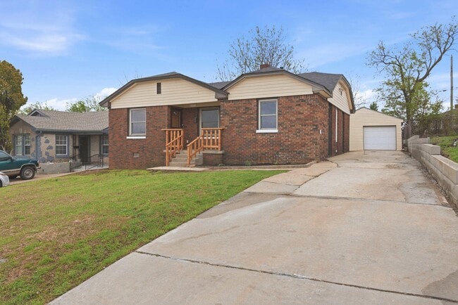 2020 NE 30th St in Oklahoma City, OK - Building Photo - Building Photo