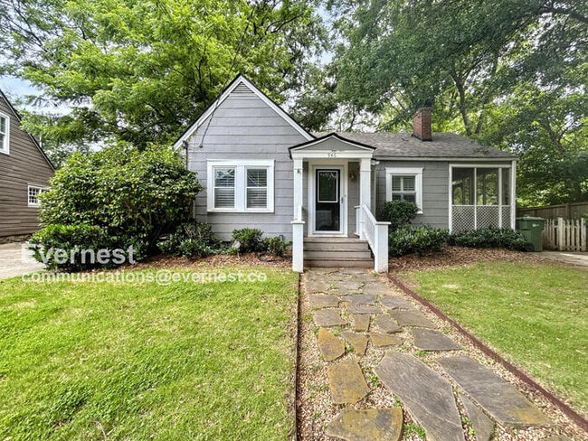 property at 946 Emerson Ave SE