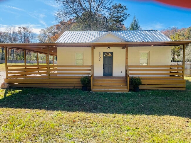 4703 Green Shanty Rd in Ooltewah, TN - Building Photo - Building Photo