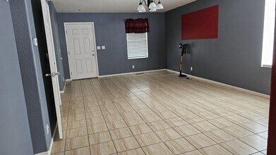 55 N Laredo Ct in Denver, CO - Building Photo - Building Photo