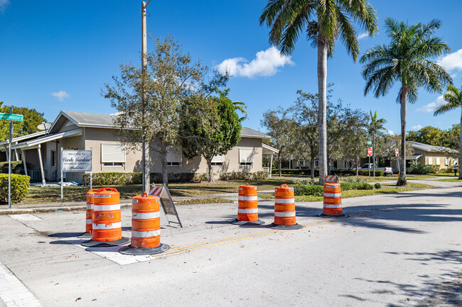 Verde Gardens in Homestead, FL - Building Photo - Building Photo