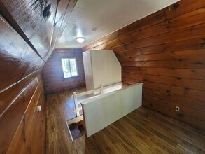 23784 Springwater Rd in Crestline, CA - Building Photo - Building Photo