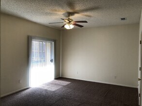 1517 Breezy Dr in Waco, TX - Building Photo - Building Photo