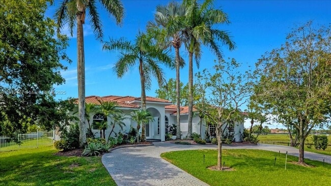 16650 SW 67th Pl in Southwest Ranches, FL - Building Photo - Building Photo