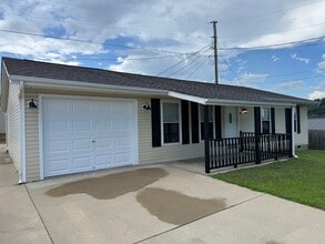 25 Private Dr in South Point, OH - Building Photo - Building Photo