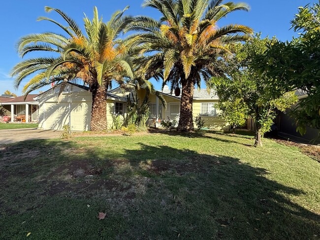 2024 Eastern Ave in Sacramento, CA - Building Photo - Building Photo