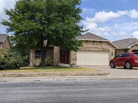 11512 Flushwing Dr in Austin, TX - Building Photo