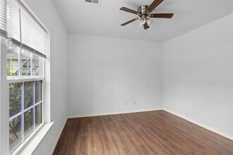 409 Beto St in Huntsville, TX - Building Photo - Building Photo