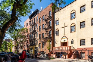 413 W 47th St Apartamentos