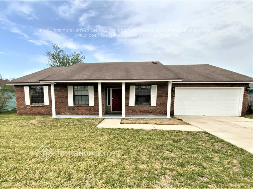 10765 Losco Jct Dr in Jacksonville, FL - Building Photo