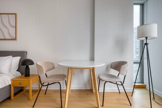 535 W 23 St in New York, NY - Building Photo - Building Photo